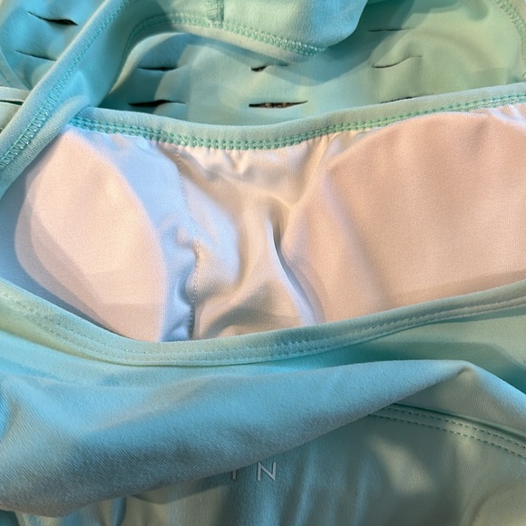 Nvgtn crop tank - Picture 4 of 4